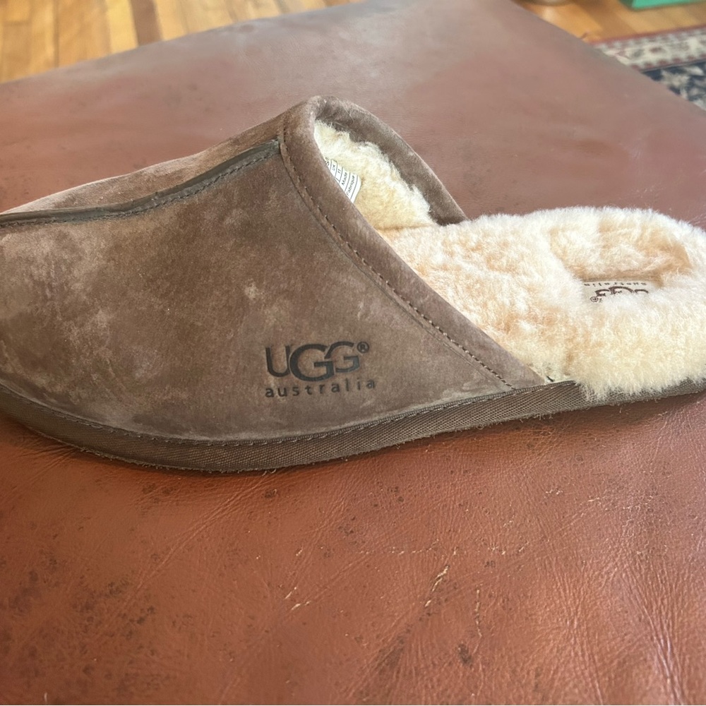 UGG Australia Dark Chestnut Brown Scuff Slipper Premium Suede Size 12 Mens